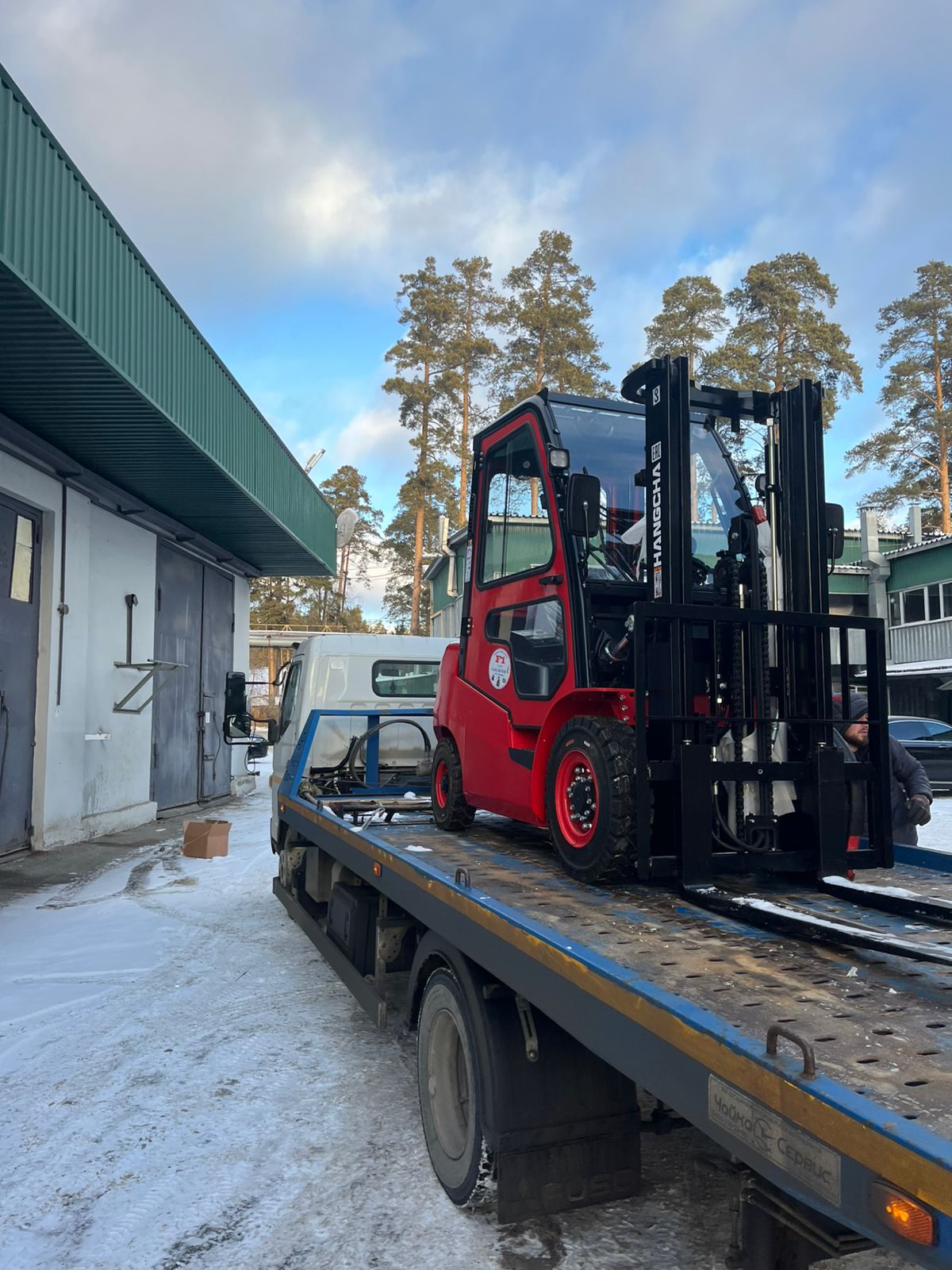 Аренда и покупка вилочных погрузчиков в Екатеринбурге: полное руководство